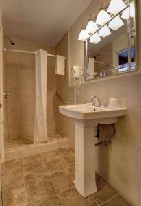 Senator Inn & Spa - 25
