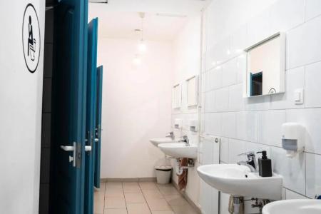 Absolut City Hostel - 19