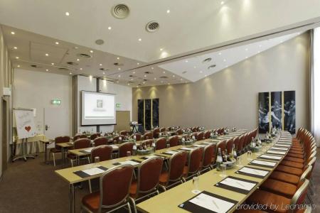 Holiday Inn Stuttgart, an IHG - 13