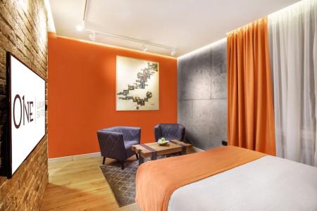 One Luxury Suites - 85