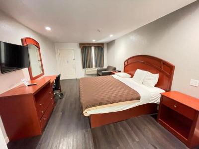 6 Energy Corridor - 11