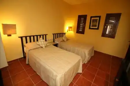 Tamra Beach Resort - 6