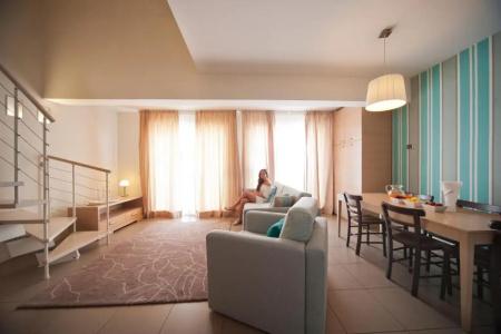 Le Rose Suite - 227