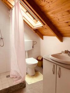 The Wanderers Hostel - 8