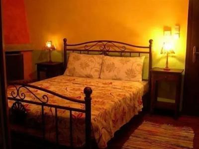 Mythos Guesthouse - 3