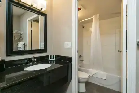 Quality Inn & Suites - 39
