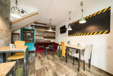 Hostel Q - 14