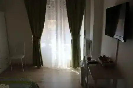 Damiani & Sister Guesthouse - 30