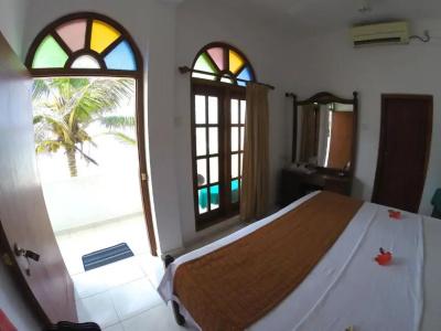 Royal Beach & Restaurant - 31