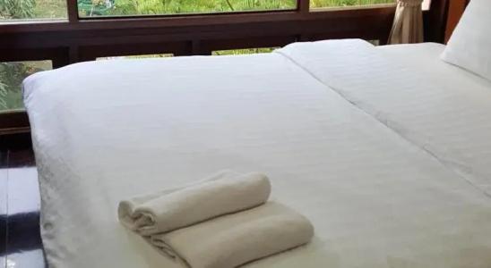Ruean Mai Chai Khlong - 17
