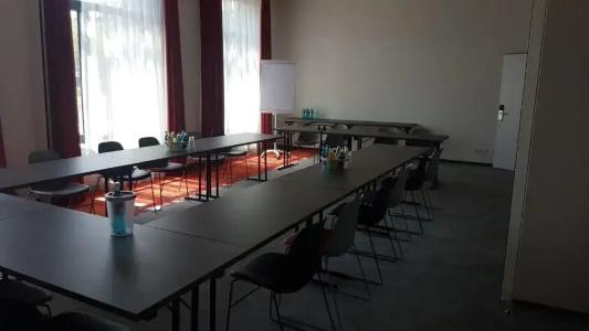 Campanile Halle Airport - 16
