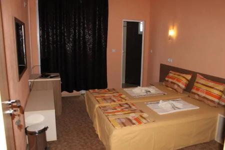 Fits Guest House - 20