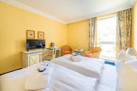 Rugard Thermal Strandhotel - 74