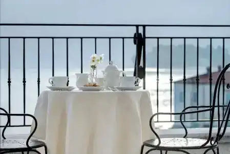 Grand Majestic - 61