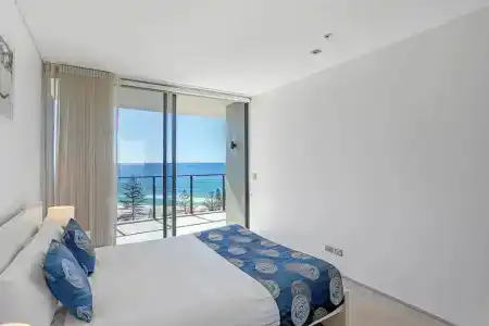 Ambience on Burleigh Beach - 113