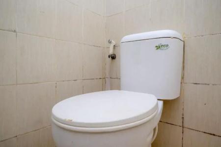 OYO 1700 Danurejan Guesthouse - 29