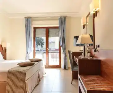 Suites & Residence - 2