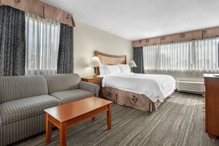 Best Western Plus Suites Downtown - 62
