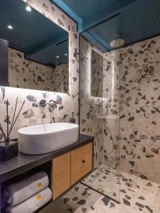 3 Pines Design Living - 11
