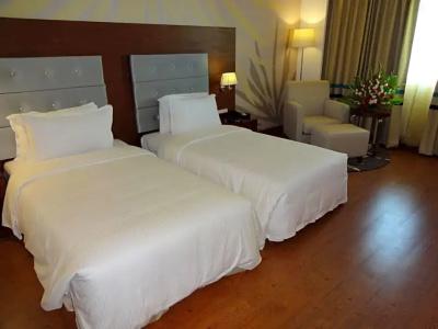 Abu Sarovar Portico,Chennai - 32