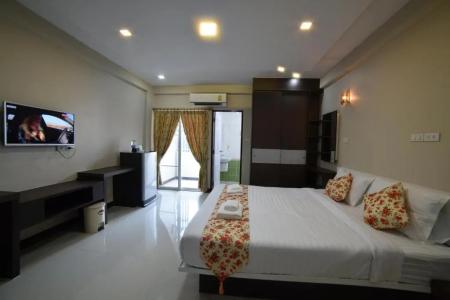 Gold Airport Suites - 35