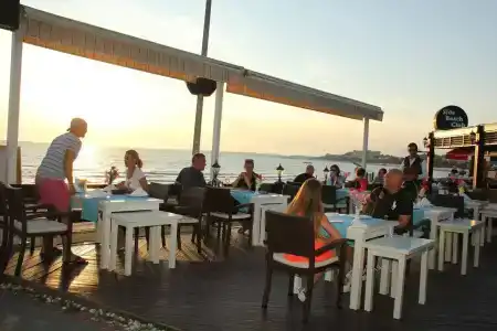 Side Beach Club - 29