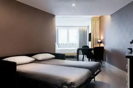 Ac Paris Porte Maillot By Marriott - 57