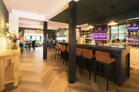 Auberge Du Bonheur - 10