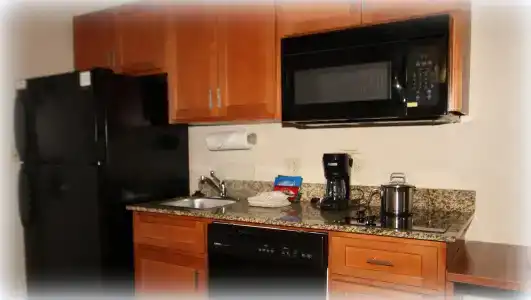 Candlewood Suites, an IHG - 13