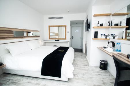 The Ciao Stelio Deluxe (Adults Only) - 41