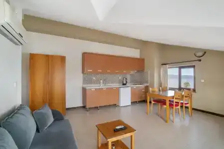 Fora Apart - 62