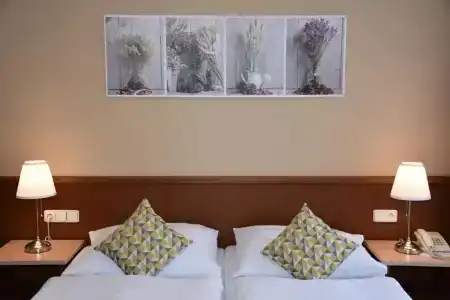 ApartAustria Suites - 33