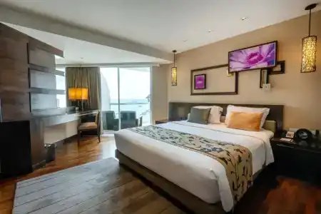 a-One Pattaya Beach Resort - 44