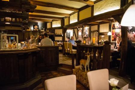 Ziegenbruch's & Restaurant - 10