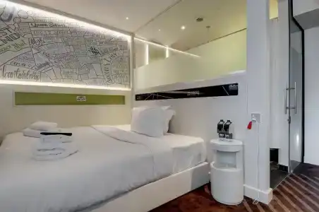 Premier Inn King's Cross - 57