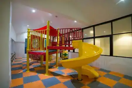 Surintra Boutique Resort - 7