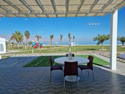 Holiday Beach Resort - 13