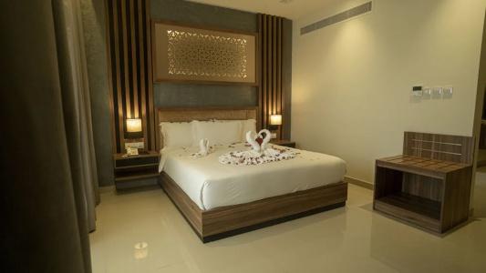 The Plaza & Resort - 55