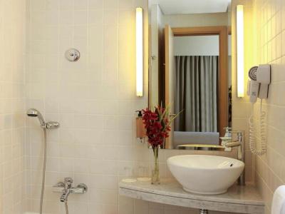 Novotel Suites Dubai Mall of the Emirates - 14