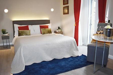The Roman Empire Guesthouse - 109