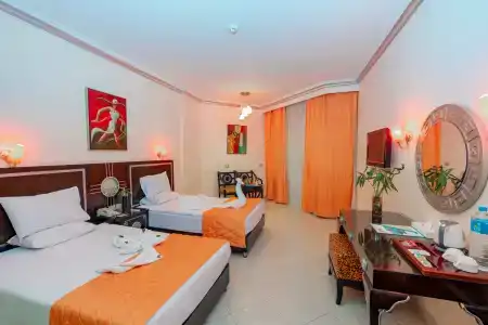 Sphinx Aqua Park Beach Resort - 26