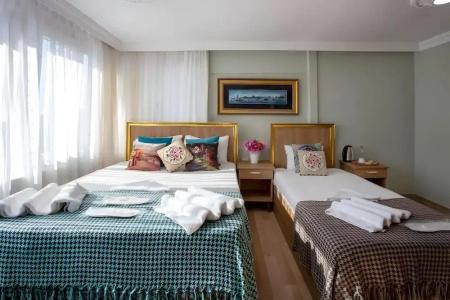 Sofia Corner - 112