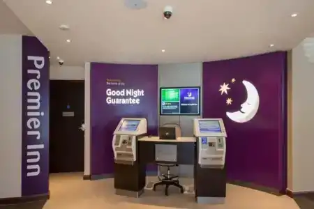 Premier Inn Hendon - The Hyde - 4