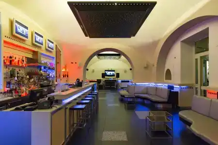 Seven Hostel & Rooms - 14