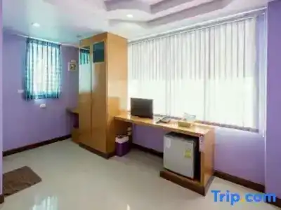 The Boss Grand Tower - 30