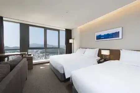 Ramada Encore by Wyndham Busan Haeundae - 11