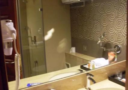 Sai Inn - 36