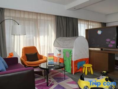 Mainland Chinese Only Hampton by Hilton Dalian Zhongshan - 66