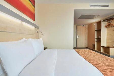 Holiday Inn Express Berlin City Centre West - 63