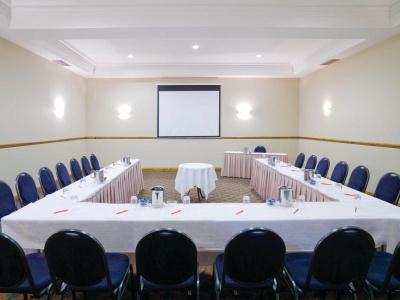 Distinction & Conference Centre - 17